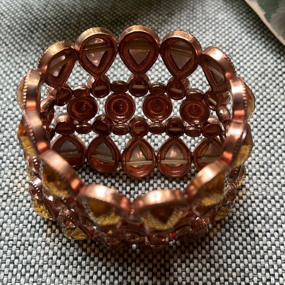 ✨ Y2K Vintage Rose Gold and Rhinestone Stretchy Bracelet ✨ - Picture 13 of 17